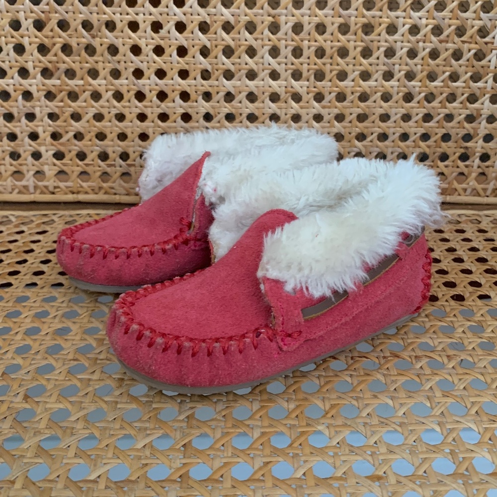 Toddler Girls Pink Minnetonka Suede Shearling Slippers 7